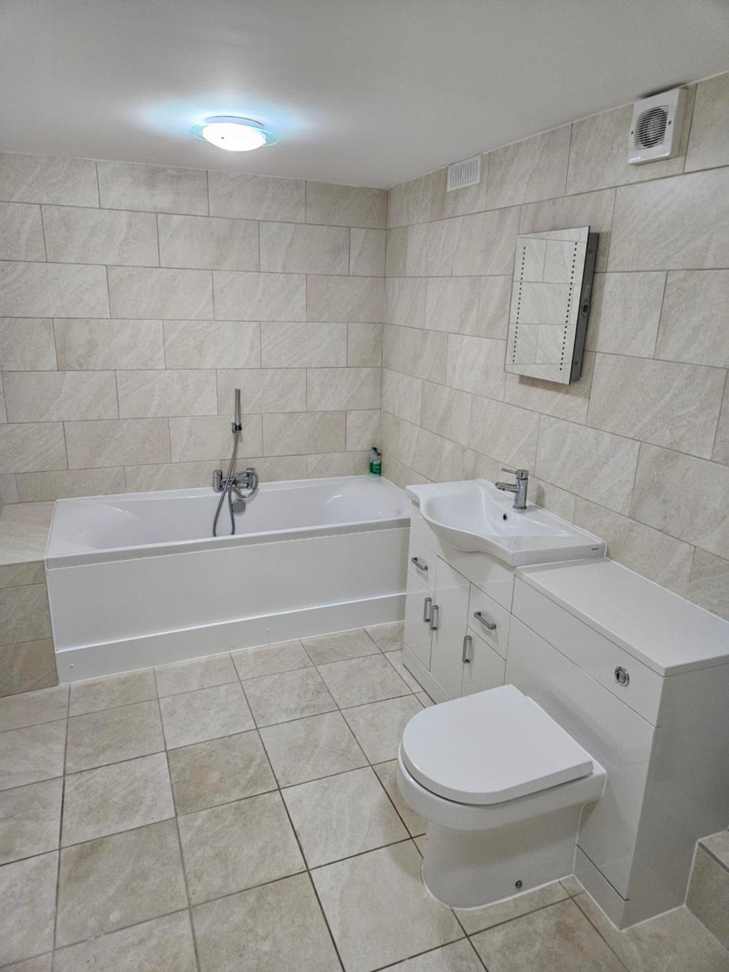 Lister Park Bradford 2Bed Detached Cottage House Parking Cinema Screen Games Room Екстер'єр фото